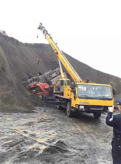 扶沟上犹道路救援